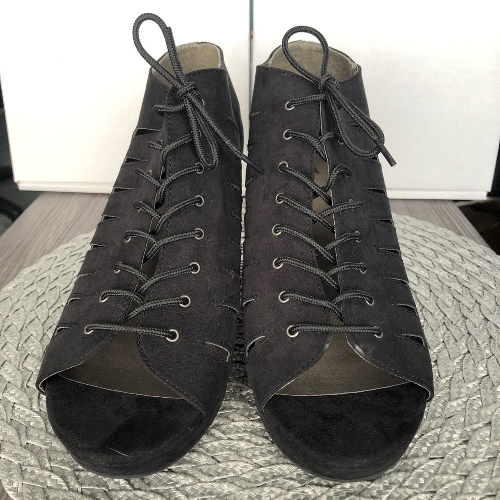Platform Wedge - Picture 3 of 5